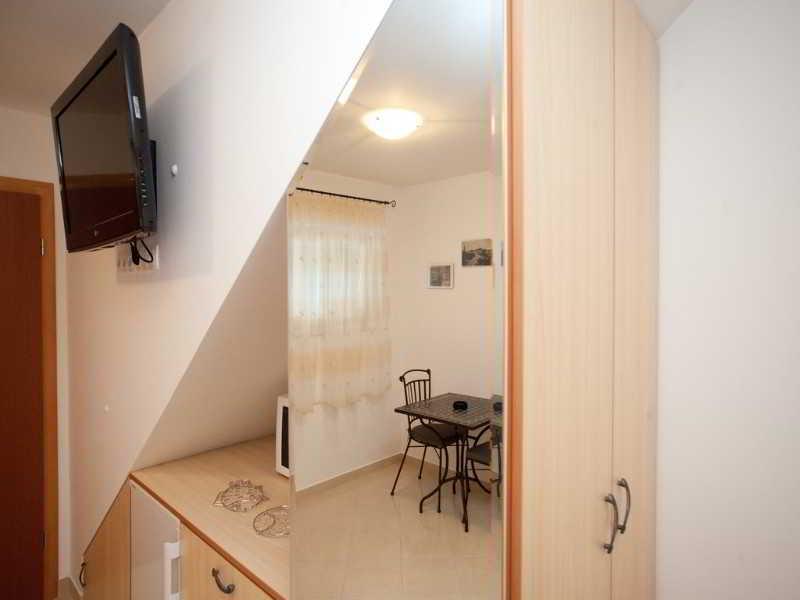 Apartments Rina Спліт Екстер'єр фото